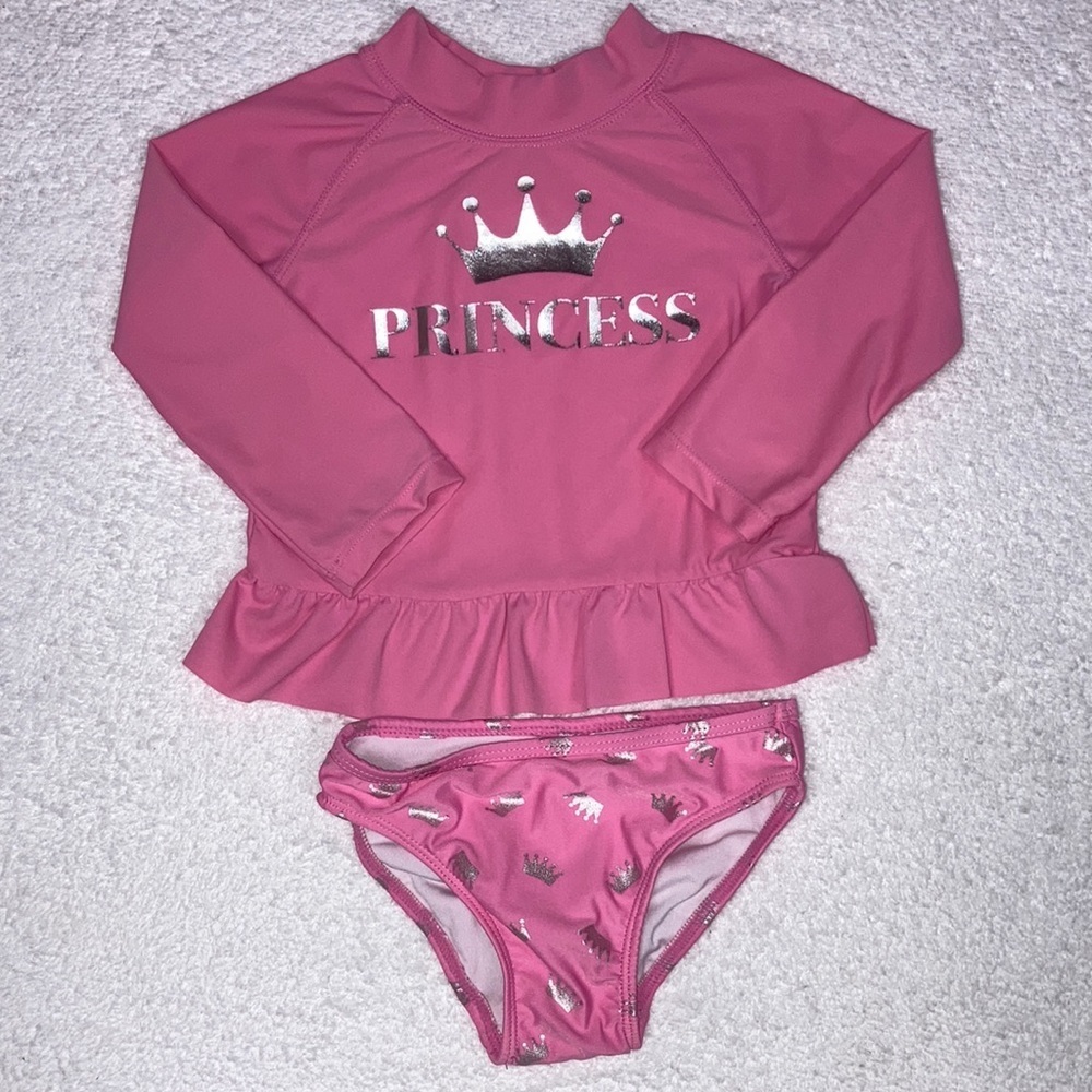 Nwot pink princess silver crowns long sleeve rashguard and bikini bottoms 18/24m
